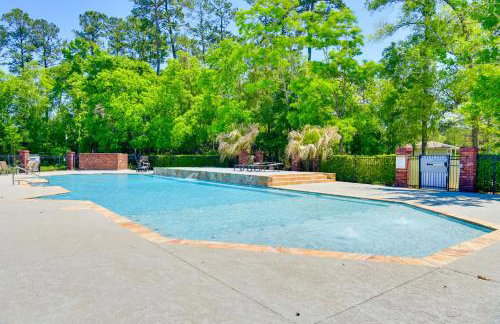 Springfield Studio Rental w/ Golf Course View! - Foto 27