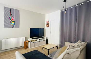 Cocon Lyon, terrasse, WIFI, bus - Foto 16