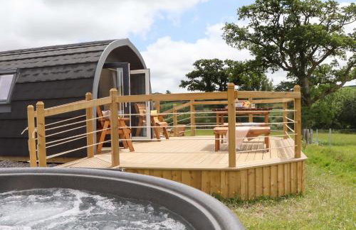 Under Oak Pod - Photo 2