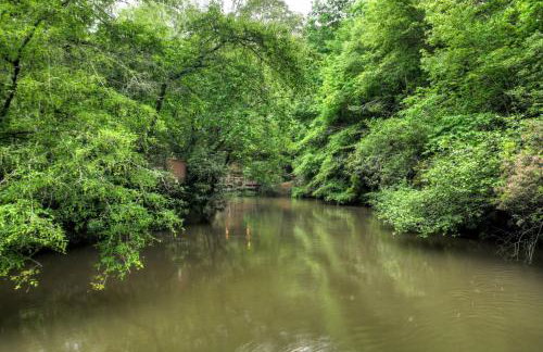 A Little Bit of Heaven Swim in the creek soak in the hot tub and relax in comfort - Foto 59
