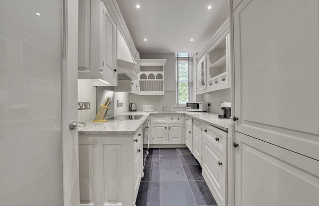 The Knightsbridge Residences - Photo 43