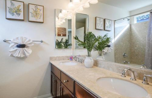 Relaxing Vegas Stay with BBQ & Games - Foto 43