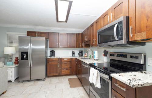 Cabana Beach Club by RVA - Photo 18