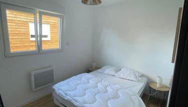 Les Chalets du Mancel : Chalet Lulu - Bouleries Jump - 24h du Mans - Foto 5