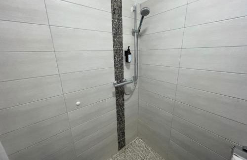 Vorstadtoase - 2 Personen - Eichwalde, Nähe BER - Queensize-Bett, Netflix, Parken - Foto 11