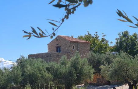 Pyrgos 1869 with Private Pool - Foto 14