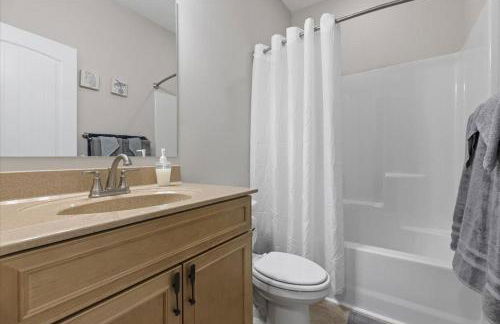 Lake Norman Home Lake Access with Heated Pool & Hot Tub - Foto 44