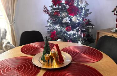 Charming and Cozy Apartment - Photo 12