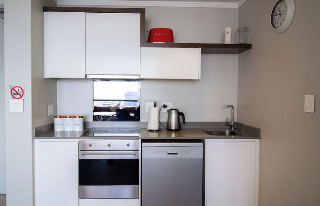 Sandton Smart Apartment Twelve - Photo 12