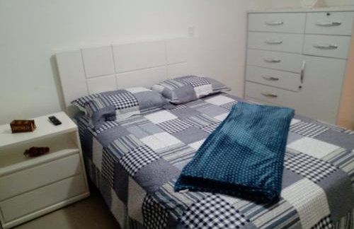 Edf Gil Nogueira-Praia Morro-Guarapari-3º Andar-APTO FTE-SOL MANHA-Piscina-Sauna-02 quartos com Ar -TV Tela Plana-Wi-Fi-Varanda Gourmet -Tela de Proteção - Purificador Água-Airfray-Dois elevadores-01 Garagem-Portaria 24 horas-50 mts da Praia do Morro - Photo 5