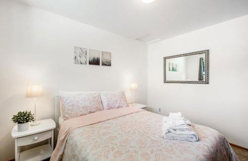 Home on Holmes - Photo 33