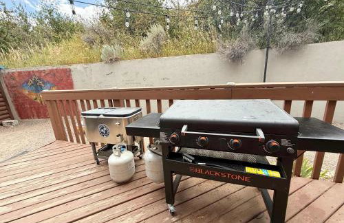 Large Off-Grid Luxury Cabin- creek land & views - Foto 49