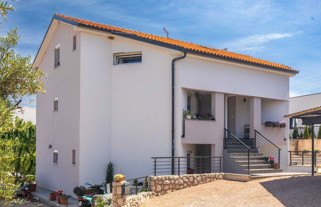 Modern Apartment With Terrace and Private Parking Krk - Foto 10