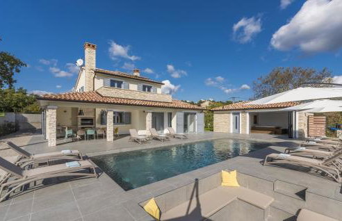 Villa Aurelia near Labin for 9 persons with heated 60 m2 pool, wellness & kids playground - Foto 14