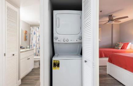 Sea View and Sunrise Top Floor Ocean Pointe 2412 - Foto 21