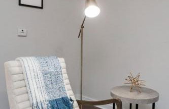 CozySuites Music Row Spacious 1BR with free parking 26 - Foto 8