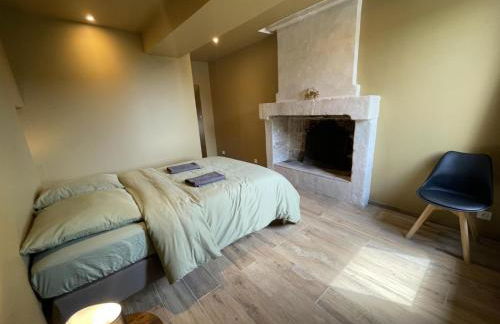 Gîte de Charme à Avoine avec Spa Privé et Jardin - FR-1-381-621 - Foto 26