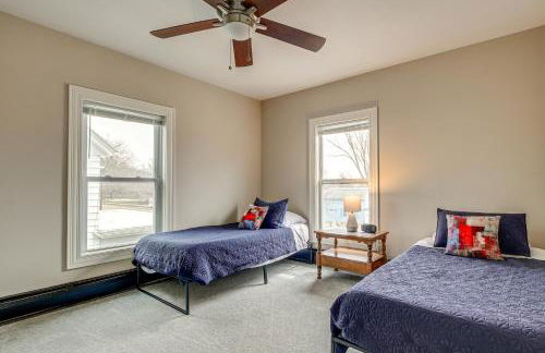 Walk to Dtwn Green Lake Peaceful Getaway with Porch - Foto 19