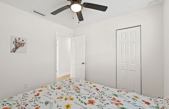 Sunny Palmetto Oasis: 4br Home With Private Pool 4 Bedroom Home by RedAwning - Foto 13