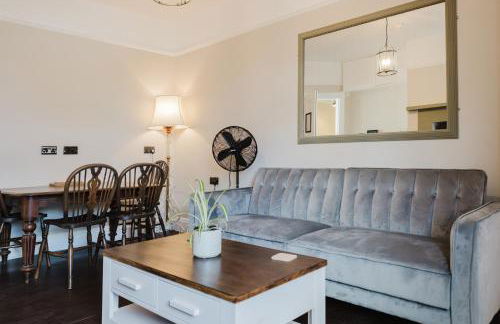 Grace's Guesthouse The Suite Room 6 - Photo 16