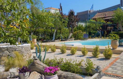 The Red House in Dassia - Foto 16