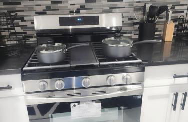 Baldwin, NY 1 Bedroom Apartment Queen Size Bed - Foto 23