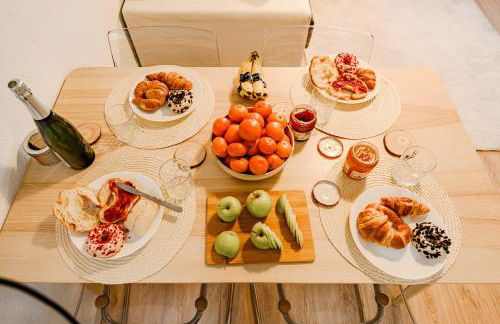 Cabanal Beach House - 10 min to ocean , FastWifi , SmartTV, AC - Foto 6