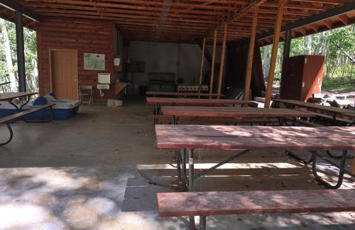 Camp Jackson Refuge all 6 sites - excludes host cabin - Foto 9