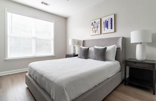 Landing Stunning 2BD Pool Courtyard - Foto 10