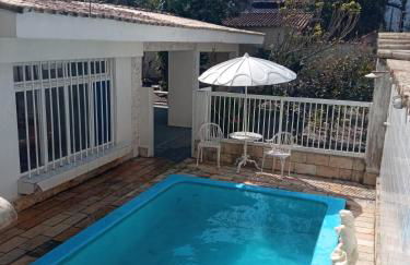 Casa 30 metros da praia com wifi e garagem 6 carros - Photo 18