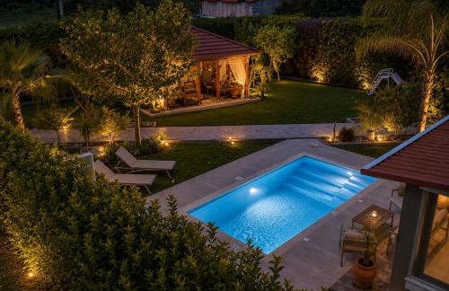 Sea Breeze & Nature villa, with heated pool and garden retreat - Foto 1