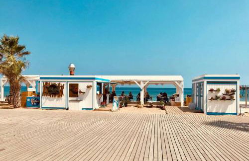 Great apartment with a pool on the beach in Barcelona - Photo 38