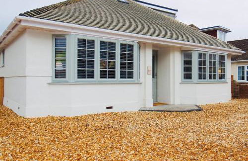 Beach Retreat luxury home just 2 minutes walk to the beach - Foto 1