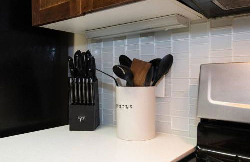 Cozy 2BR Apt in Downtown LA with Pool & Hot Tub - Foto 3