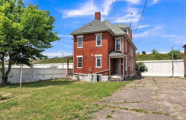 Cozy Renovated 19th Century Home, 5 Min to OSU! 3 Bedroom Home by Paula - Foto 36