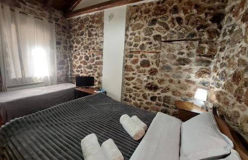 Andromahi Stone House - Photo 14