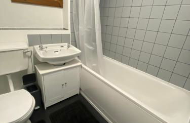 Luxury-Style Retreat in a Quiet Village - Foto 71