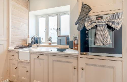 The Drunken Carpenter's Cottage - Photo 8