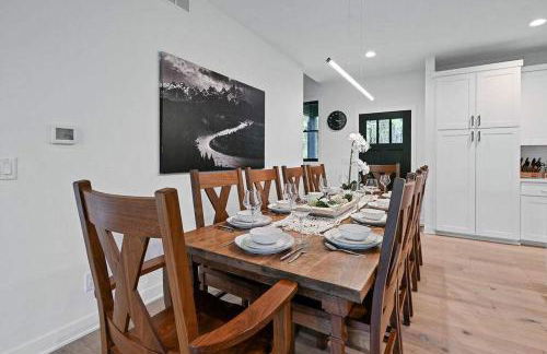 6BR Sand Valley Lodge with Hot Tub Bar & Putting Green - Foto 34