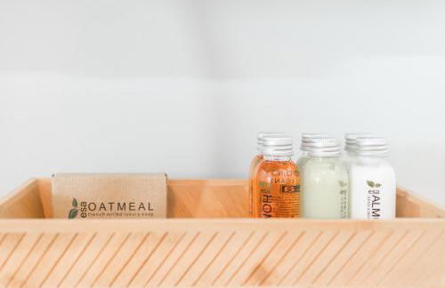 CozySuites Music Row Elegant 1BR w free parking 15 - Foto 32