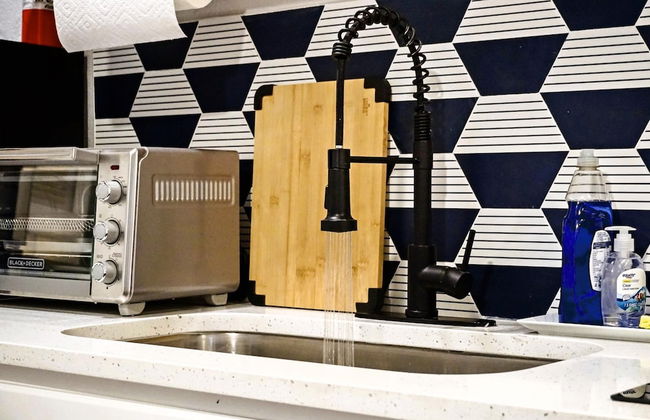 Vintage Studio 6min-plaza Dist Full Kitchen - Photo 12