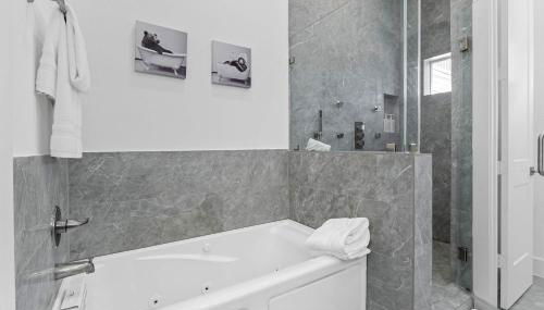 Spacious Houston 3Bed3 Bath Family Townhome - Photo 5