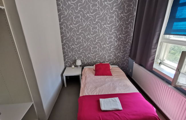 Captivating 4-bed Apartment in Kotka Saunafacility - Photo 13