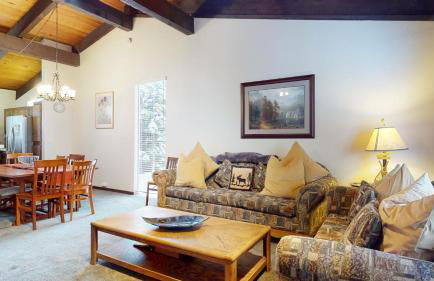 Mammoth Estates Condo - Near Village at Mammoth & Pet Friendly - Foto 5