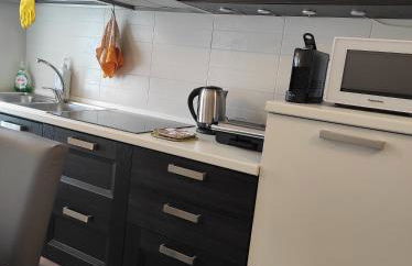 Donatella House - Photo 13