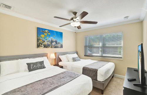 Deluxe Home Heated Pool & Jetted Tub near Beach - Foto 29