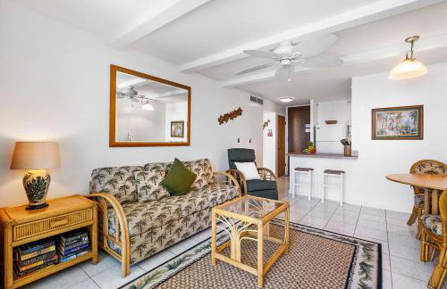 Dreamy True Oceanfront Condo - Hale Kona Kai 307 by Casago Kona - Photo 16