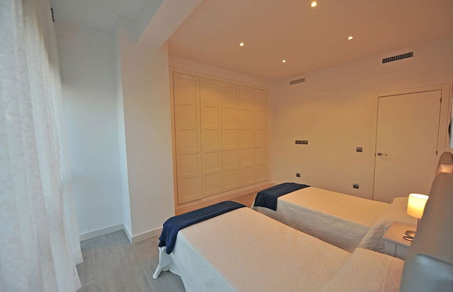 Terrazas Plaza Arenal 5 Dormitorios - Photo 3