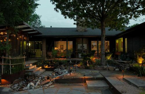 Luxe Dallas Estate Nearly Half Acre Skyline Views - Foto 66