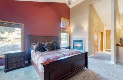 Luxe All-season Retreat by Avantstay Prime Location, Near Skiing - Foto 119